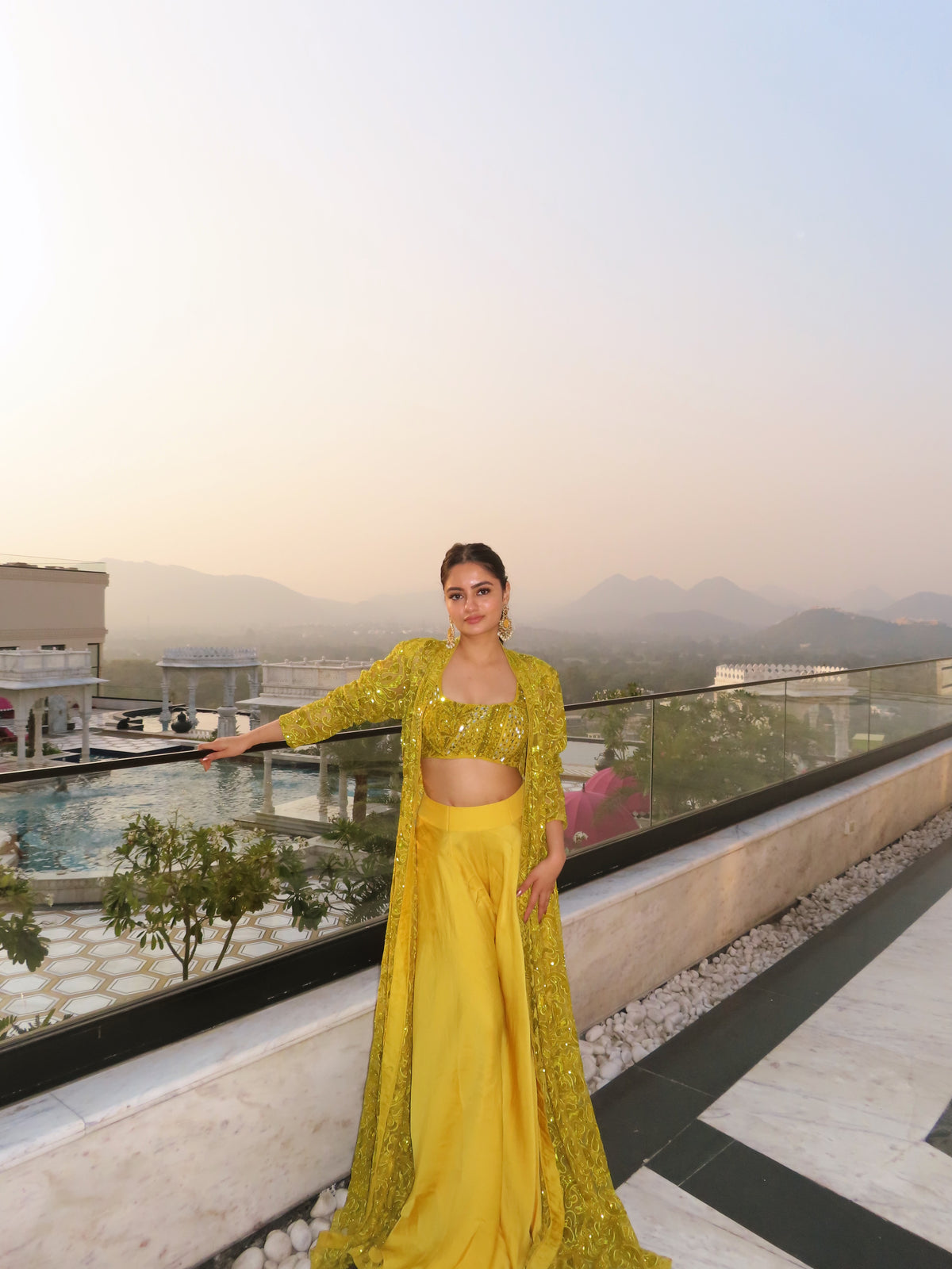 AAINA MEHTA IN IBEX