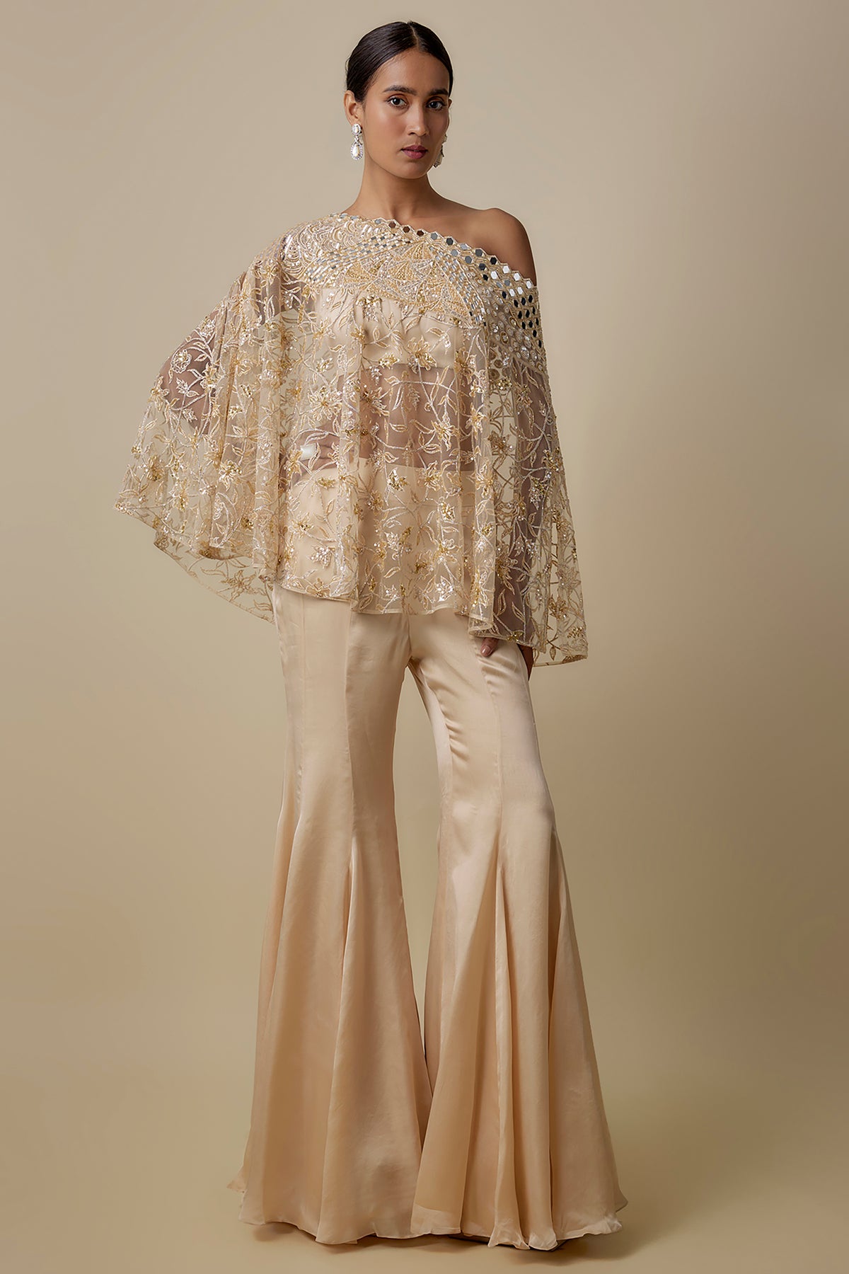 AURAKNOT SHARARA SET