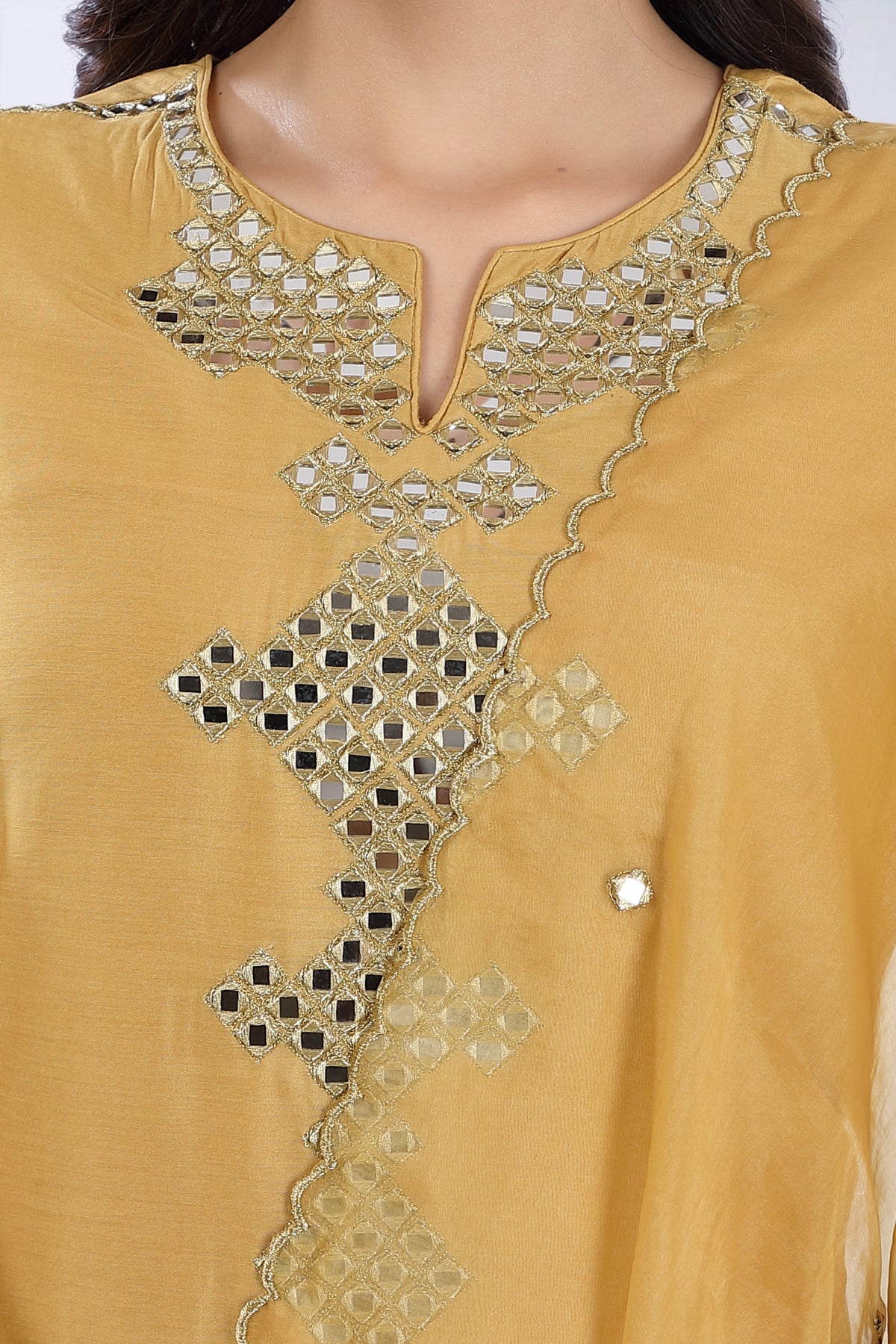 Sunheri Kurta set