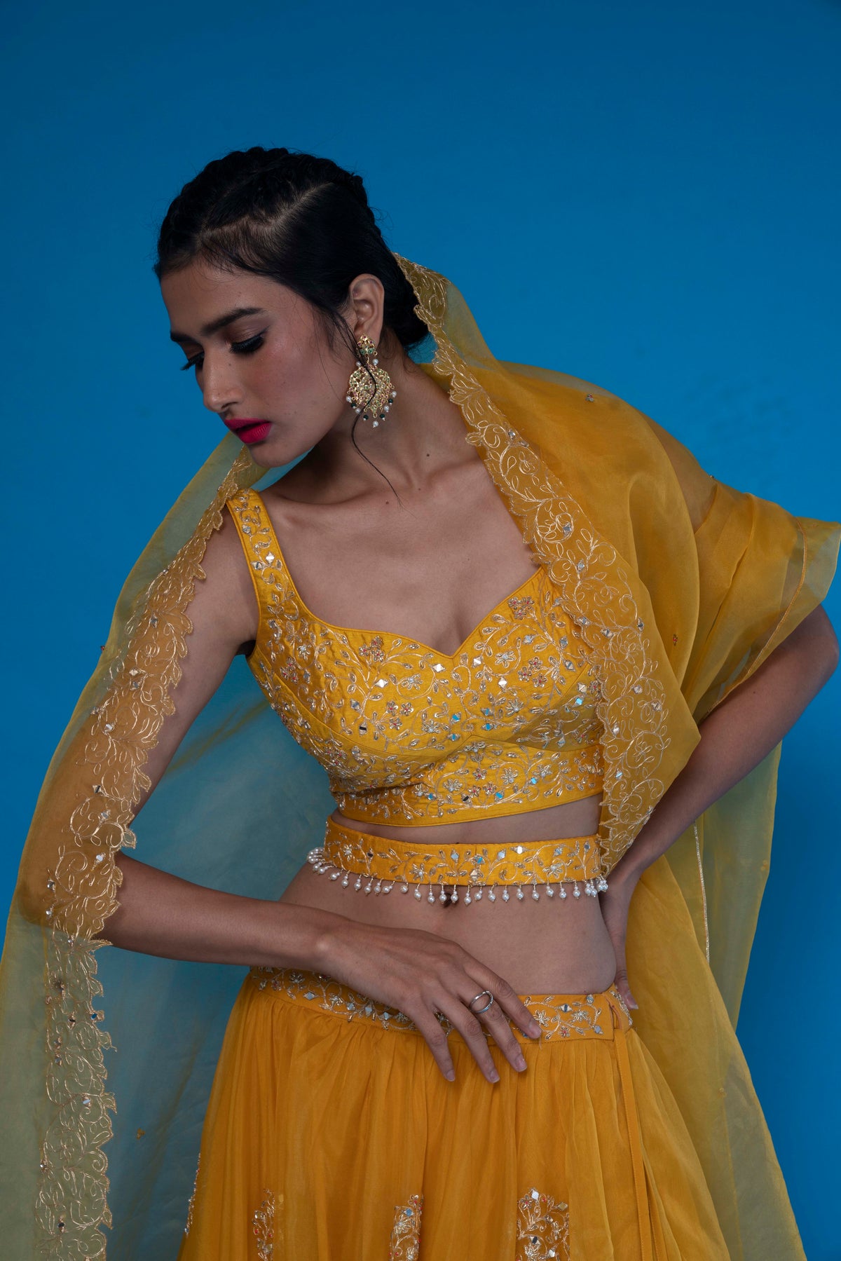 Munir Lehenga