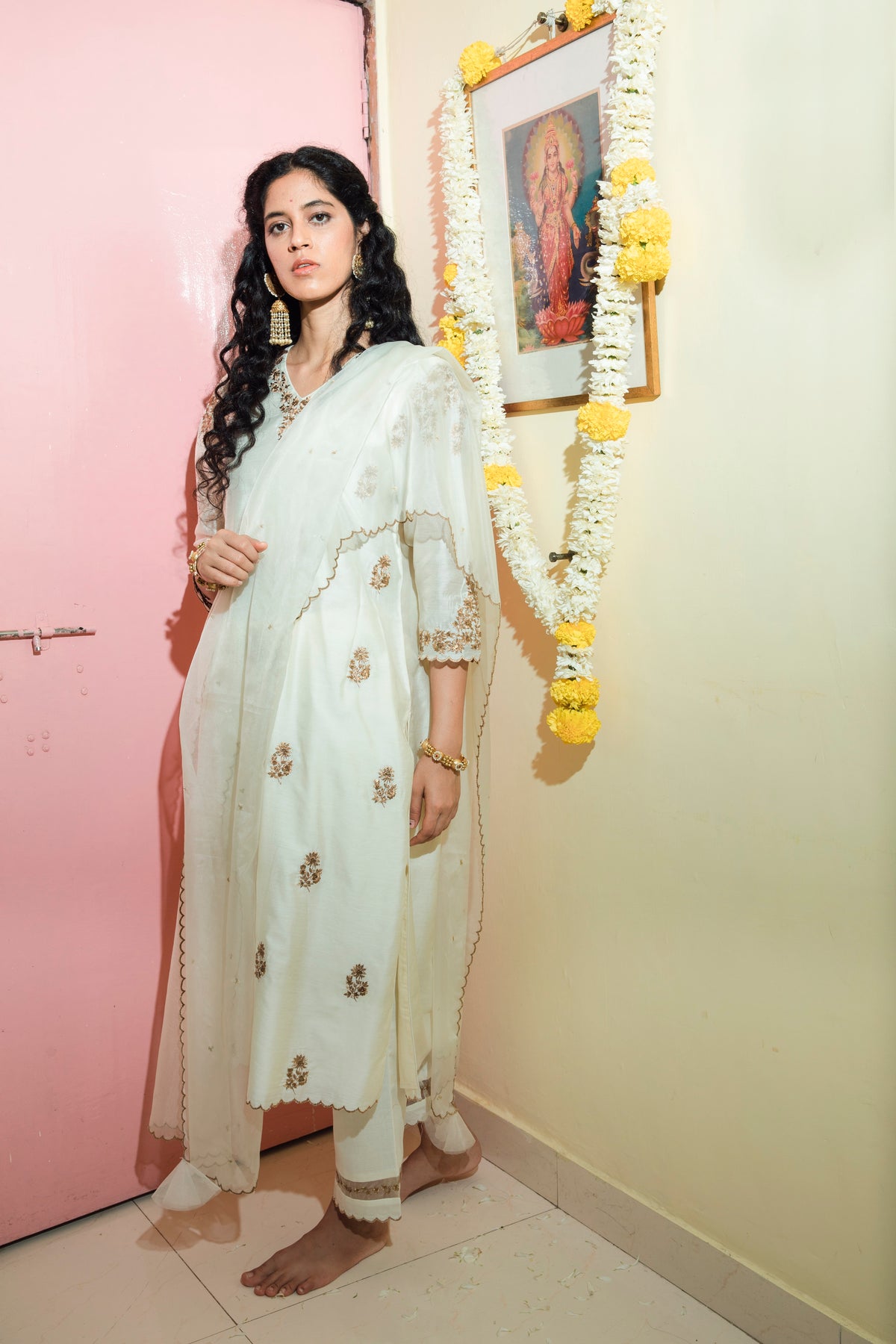 Mogra Kurta Set